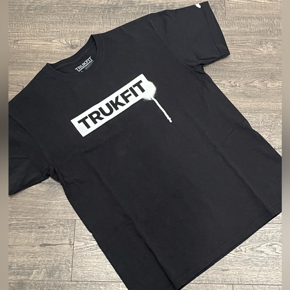 Trukfit Drip Men's Crewneck Logo T-Shirt Rich Gang YMCMB Black Sz L - Picture 3 of 7